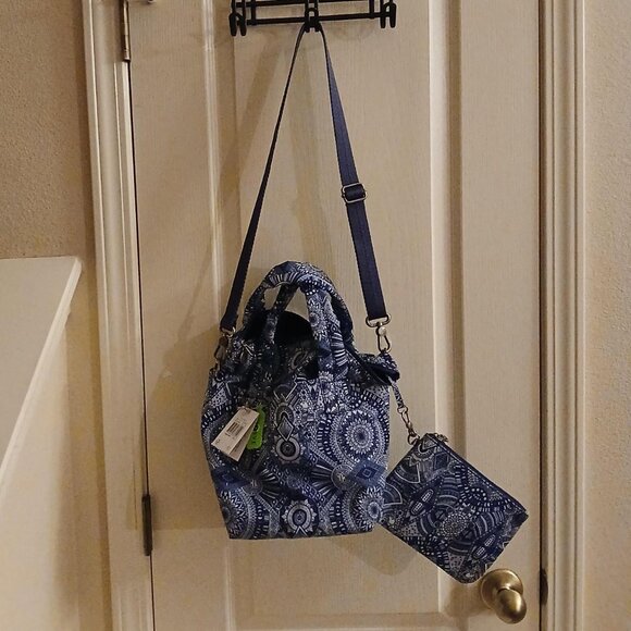 NWT Sakroots Culver boho print crossbody tote bag with removable & cosmetic bag - Picture 10 of 10